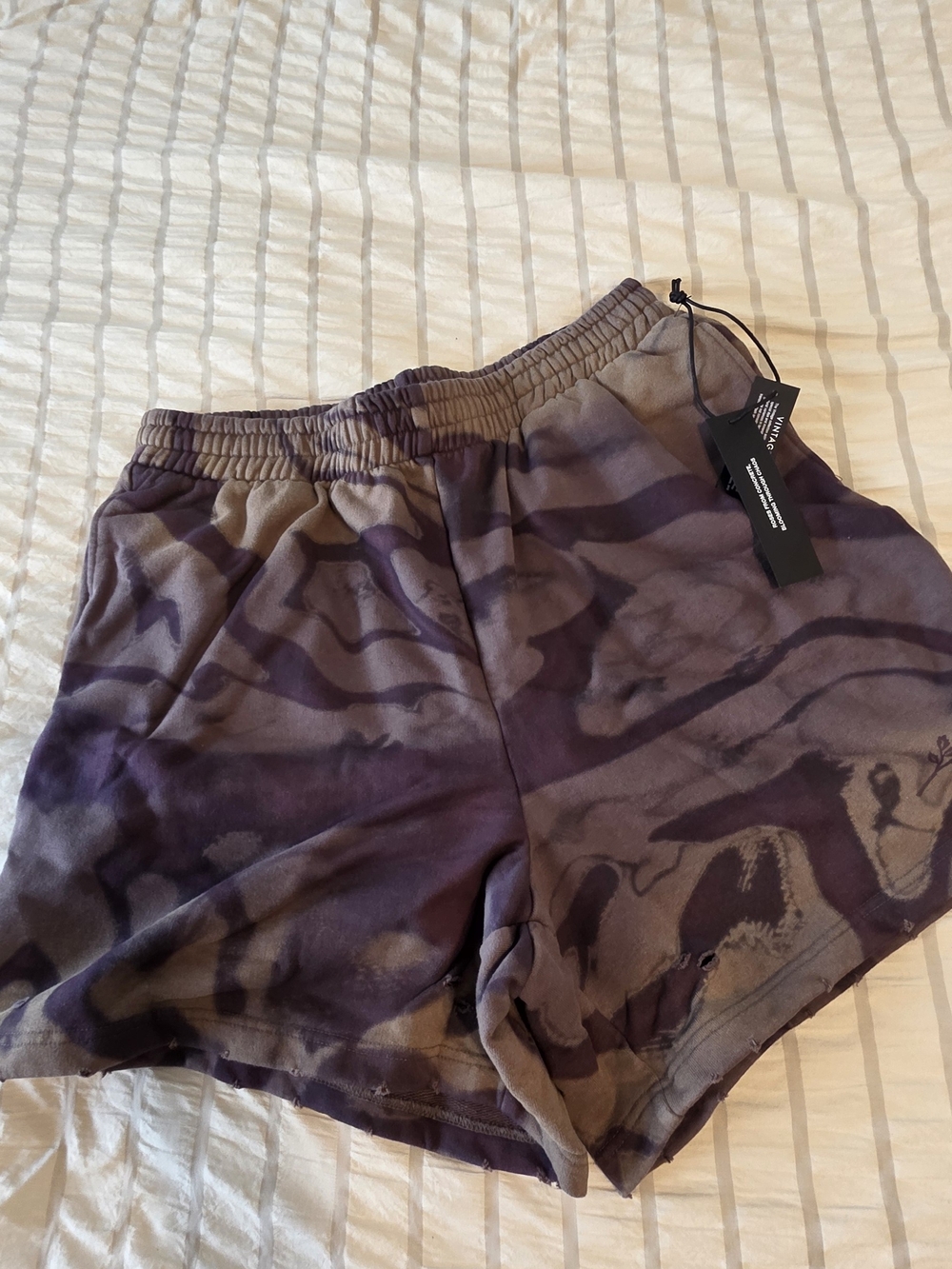 CIVIL REGIME BAGGY SWEAT SHORTS IN PURPLE STREAM LARGE NWT